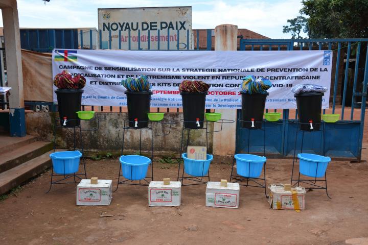 Campagne de sensibilisation sur la SNPREV et dotation de kits de prévention contre la COVID-19 à la Mairie du 3ème Arrondissement de Bangui